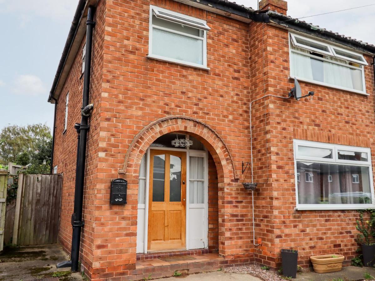 Villa The Hawthorns Chester Esterno foto