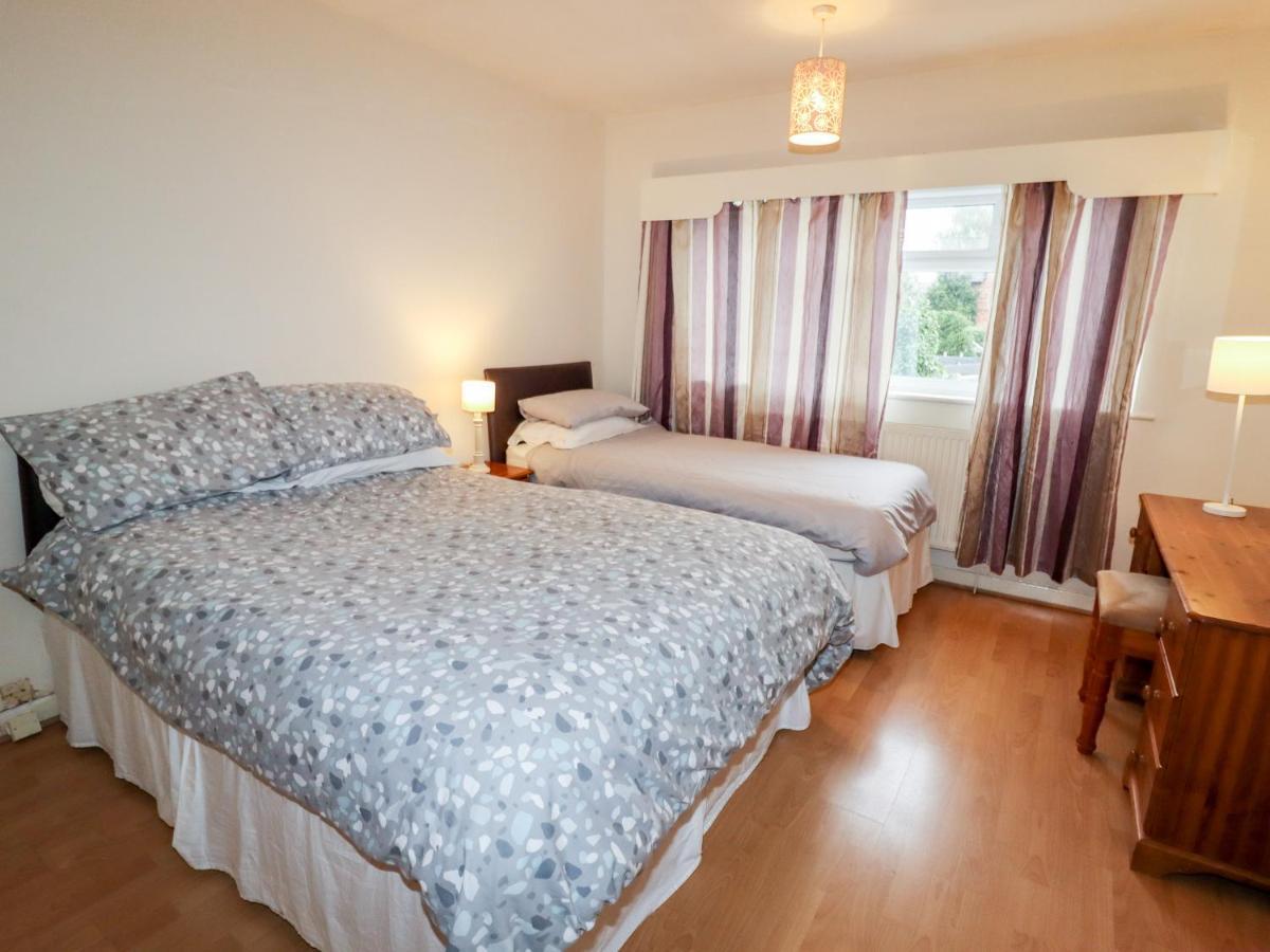 Villa The Hawthorns Chester Esterno foto